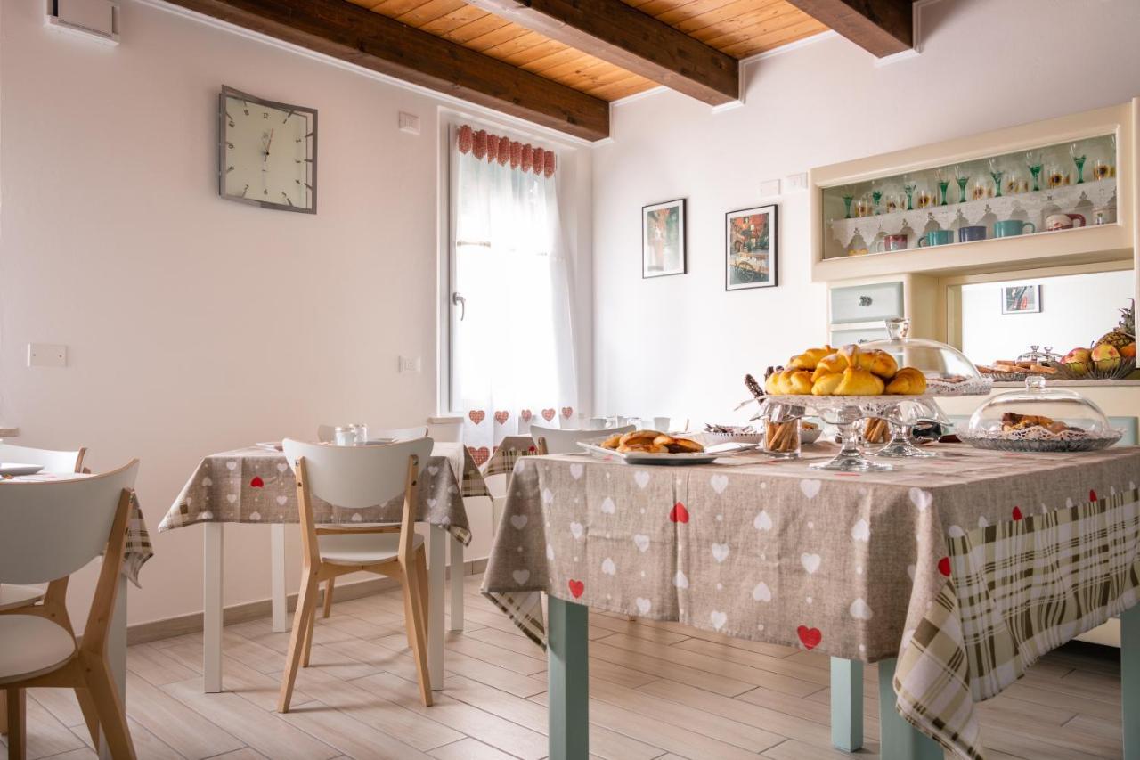 Bed and Breakfast La Casa Di Santino Comacchio Exterior foto